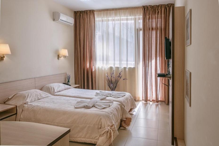 Александра Hotel Sveti Vlas Ngoại thất bức ảnh