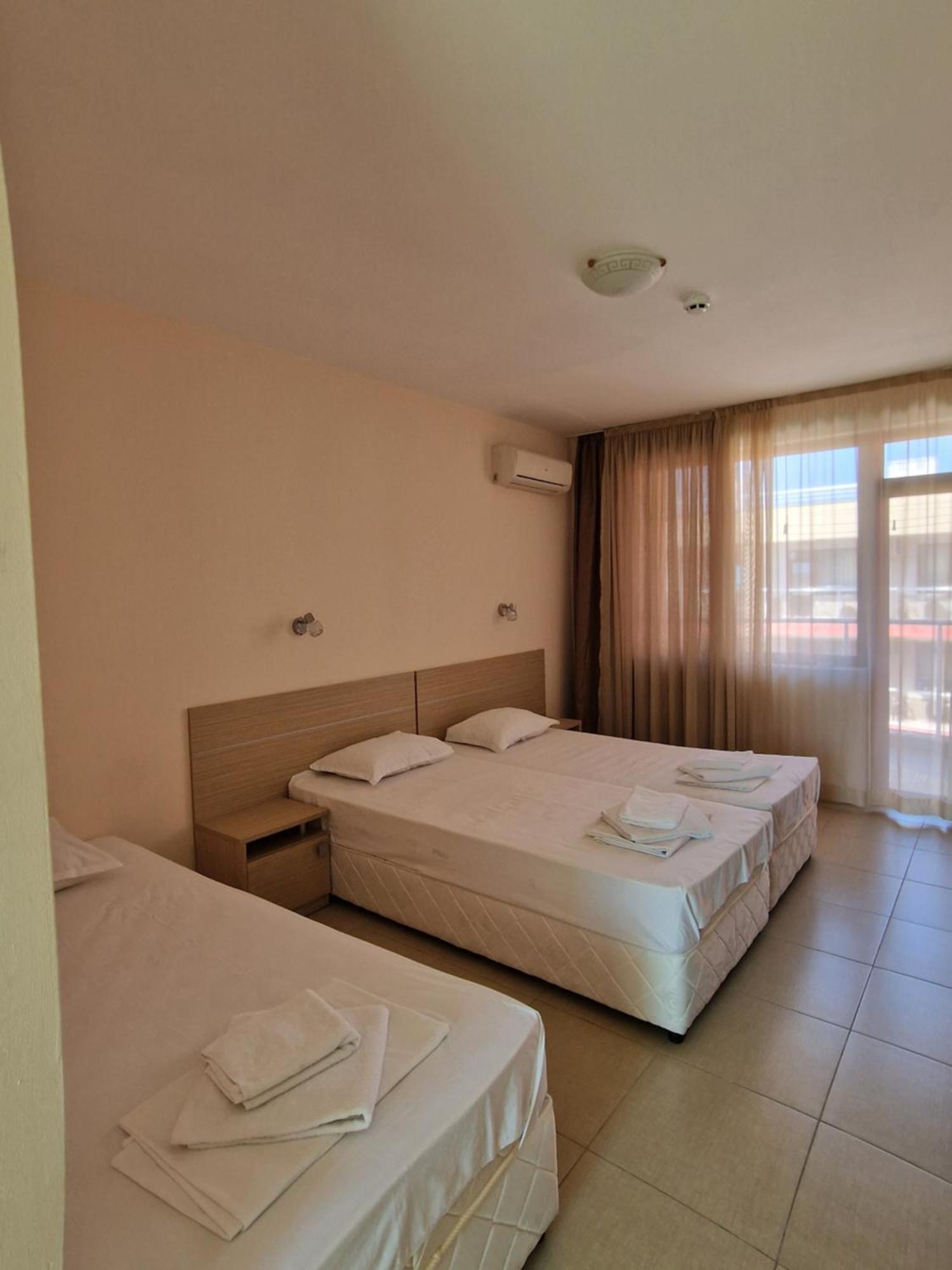 Александра Hotel Sveti Vlas Ngoại thất bức ảnh