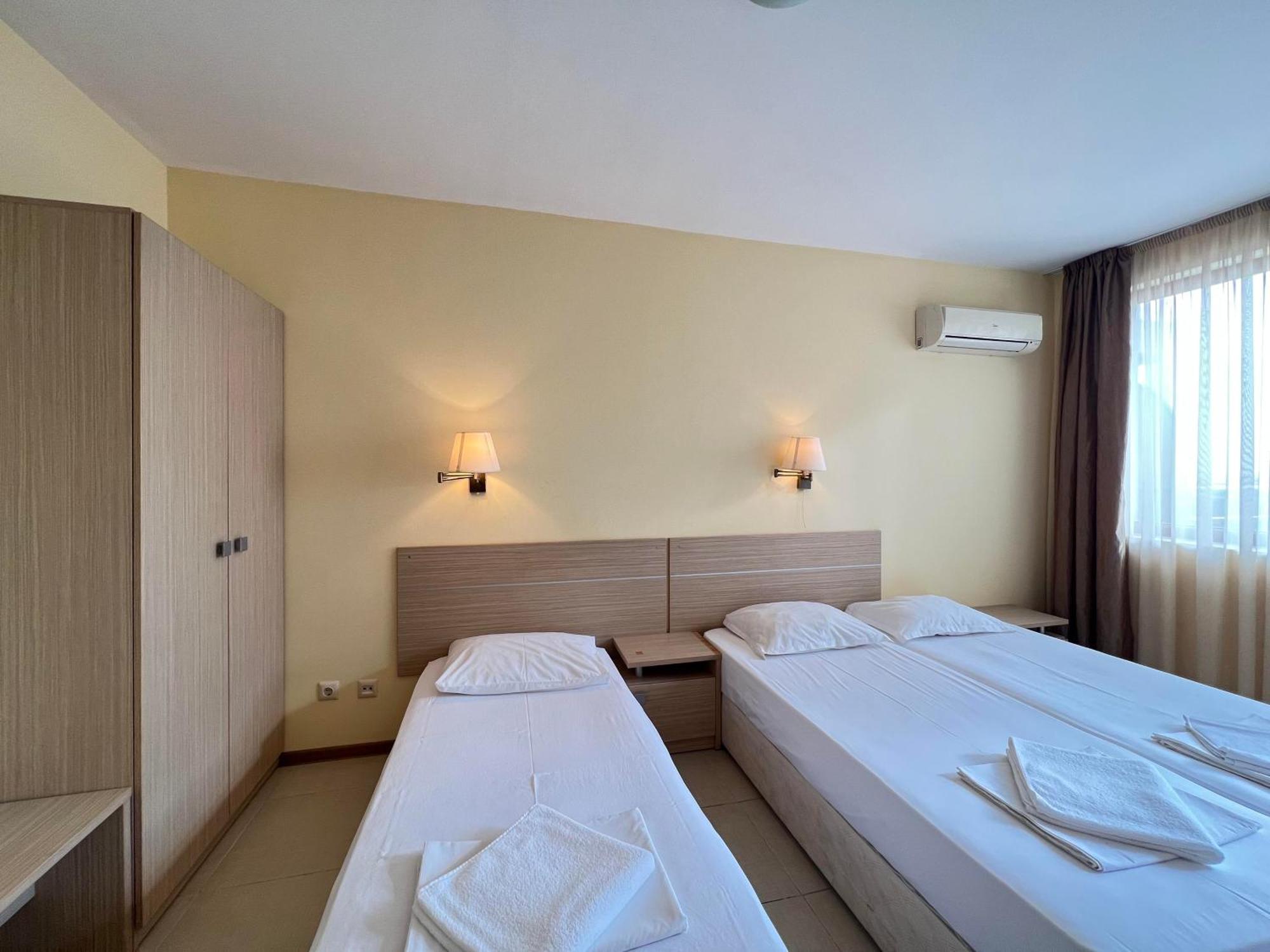 Александра Hotel Sveti Vlas Ngoại thất bức ảnh