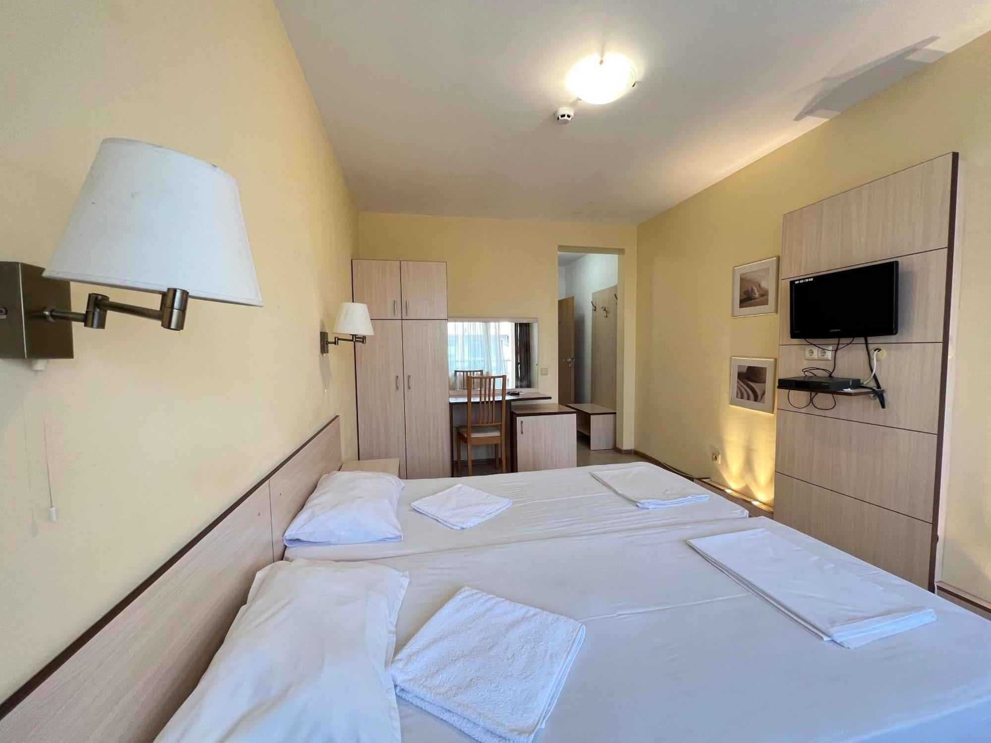Александра Hotel Sveti Vlas Ngoại thất bức ảnh