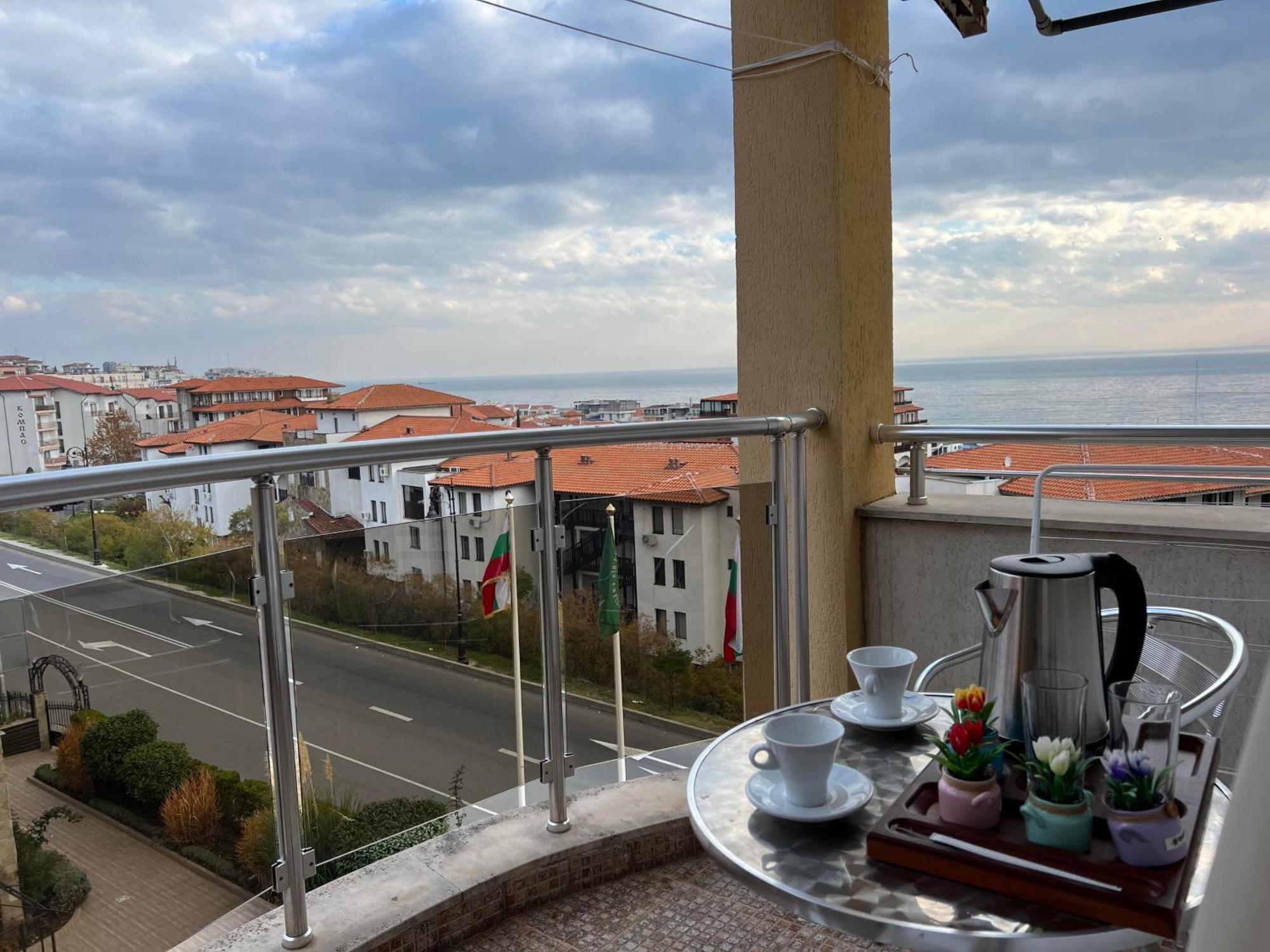 Александра Hotel Sveti Vlas Ngoại thất bức ảnh
