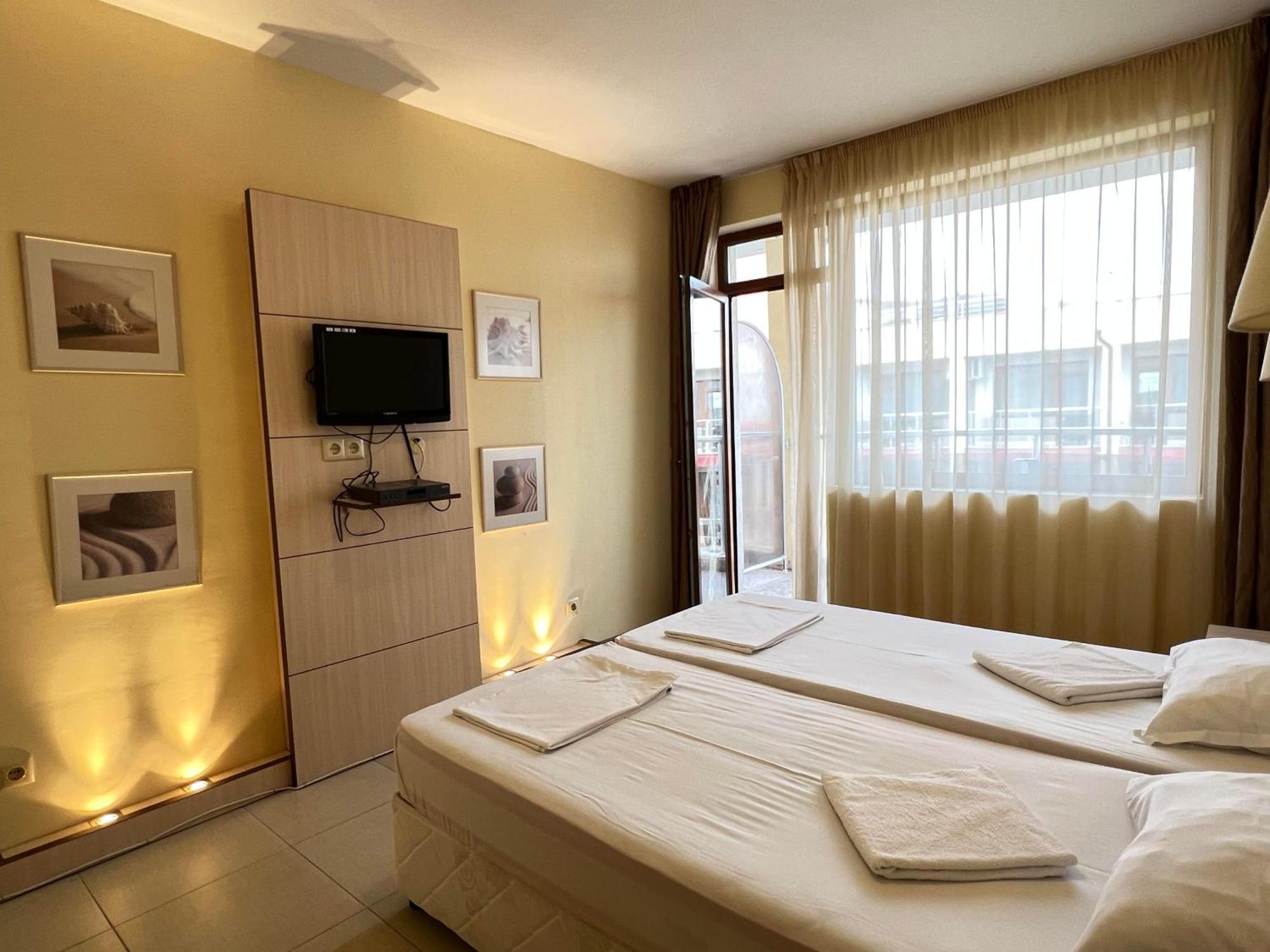 Александра Hotel Sveti Vlas Ngoại thất bức ảnh