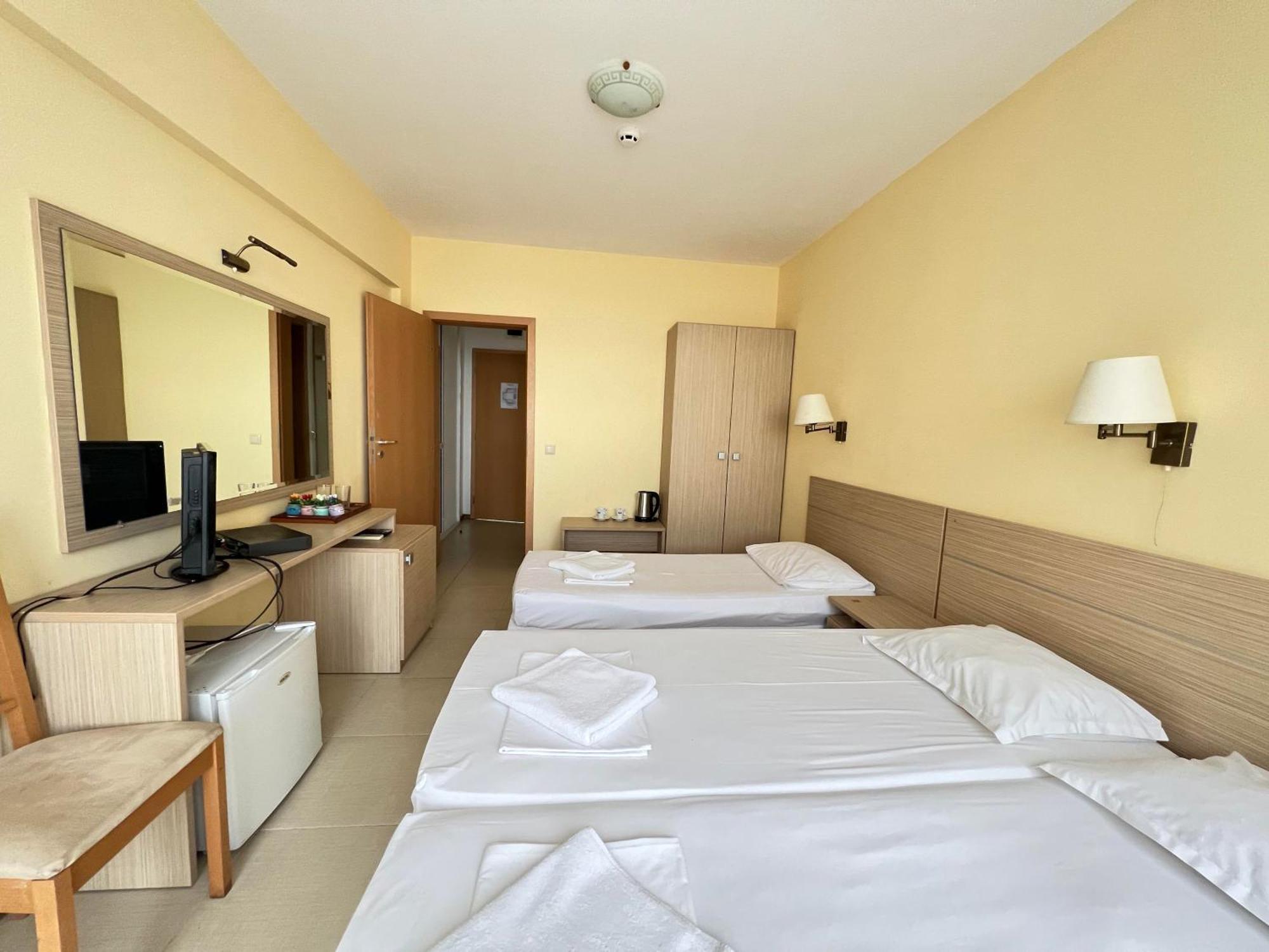 Александра Hotel Sveti Vlas Ngoại thất bức ảnh