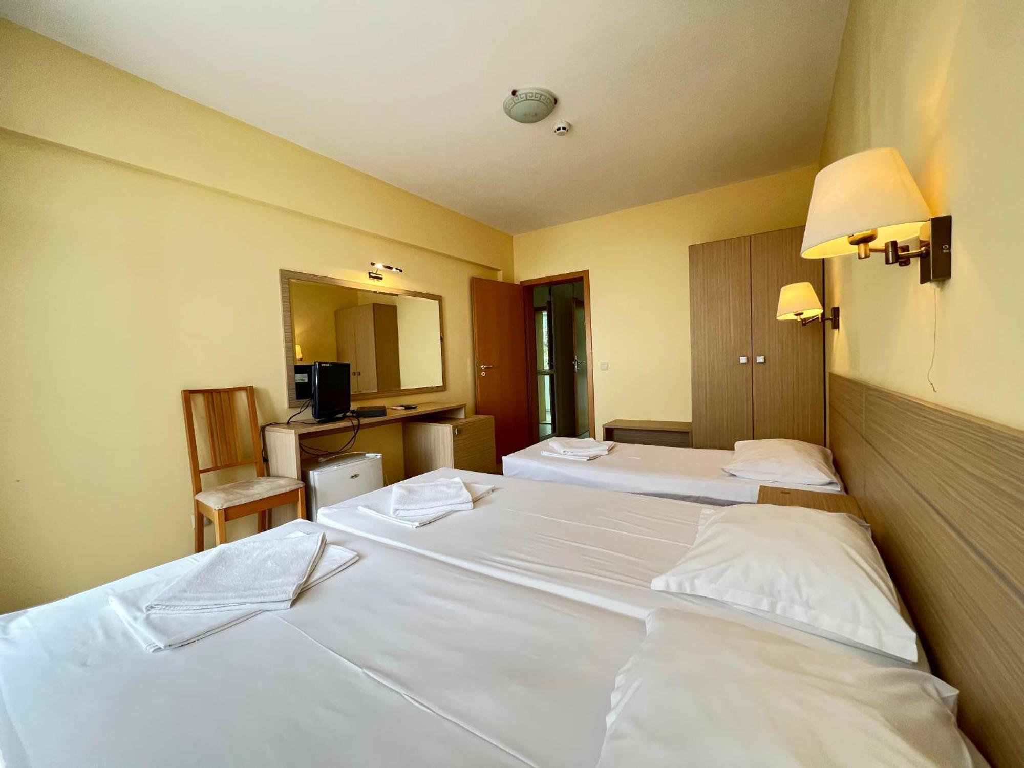 Александра Hotel Sveti Vlas Ngoại thất bức ảnh