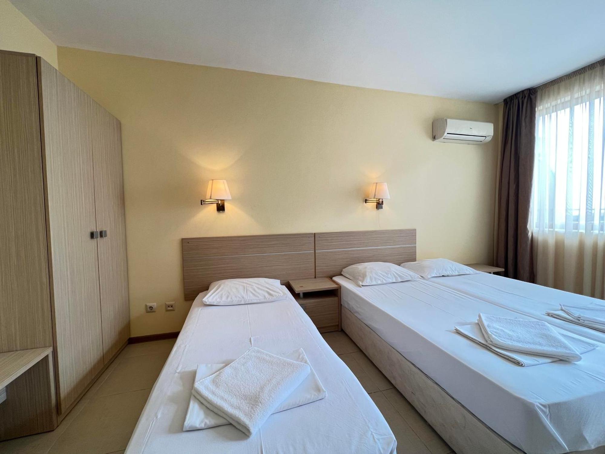 Александра Hotel Sveti Vlas Ngoại thất bức ảnh
